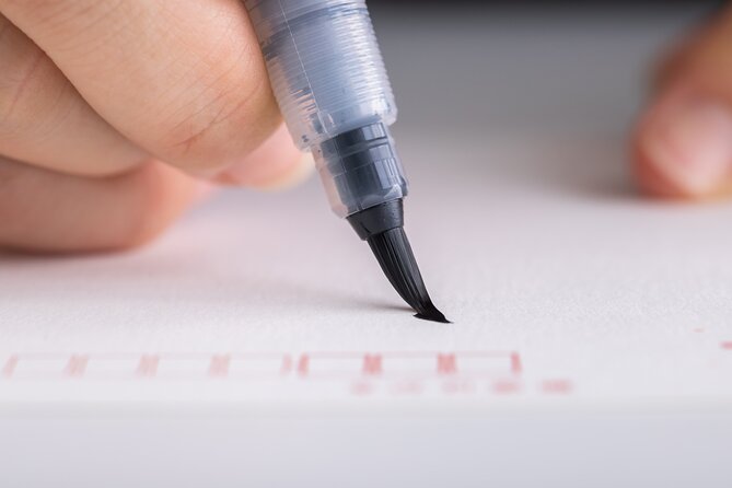 2 Hour Onsen Calligraphy Experience - The calm rhythm: tea, step-by-step brush guidance, and no-pressure focus