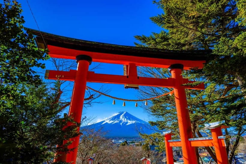 3-Row Luxury Bus Tour to Mt. Fuji, Lake Kawaguchi from Tokyo - Omar’s Guide Style: When the Day Clicks
