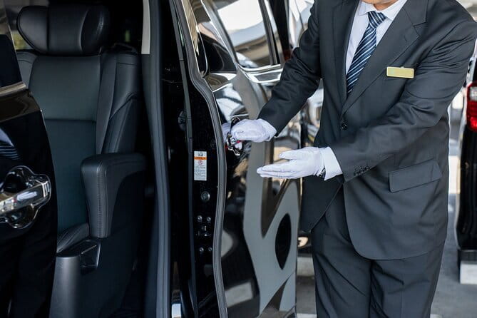 Airport Shuttle Arrival Transfer : from Haneda Airport to Tokyo City - The Tokyo hotel rule: the 03 phone-number filter