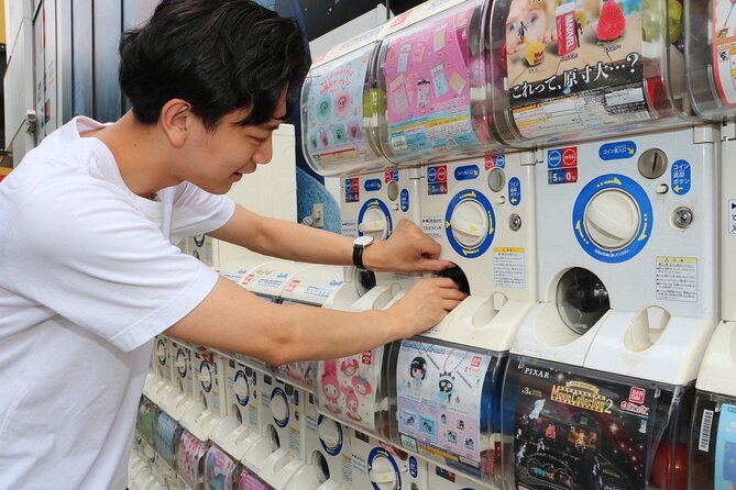 Akihabara Tour with Vintage Gaming Anime and Gachapon Experience - Entering Akihabara at Radio Kaikan’s Electric-Town Landmark