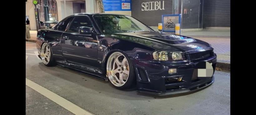 DaikokuPA:A private Daikoku tour in a customised R34! - Rainbow Bridge pass: quick views that still change the mood