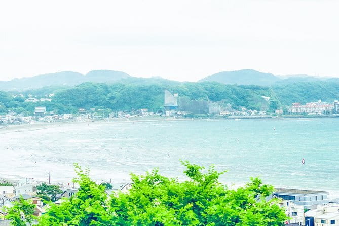 First time in Kamakura? Enjoy a Tour of All Must-sees! - Start at Kamakura Station, Then Let Your Legs Do the Work