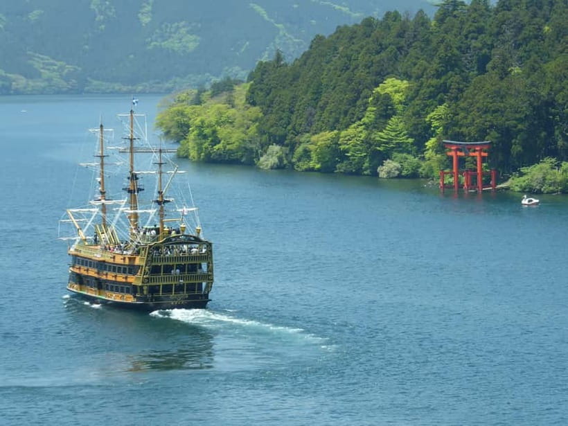 From Tokyo: Hakone Day Trip with English Speaking Driver - Lake Ashi cruise and Togendai timing: a calm reset after the steam