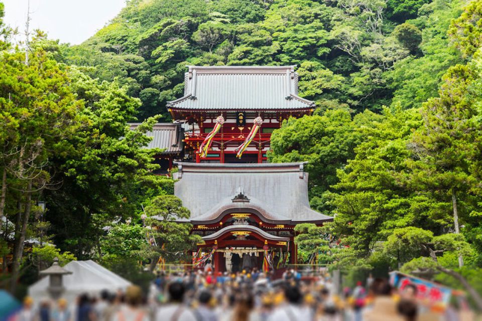 From Tokyo: Kamakura Private Customize Tour by Luxury Van - Enoshima island: Benten shrines, stairs, and coastal views