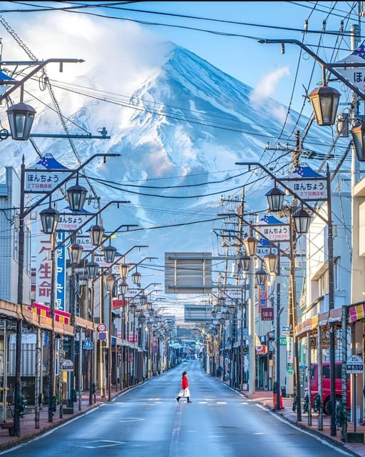 From Tokyo: Mount Fuji & Hakone Full Day Private Tour - Oshino Hakkai and Lake Saiko Bat Cave: Village Charm Meets Quirky Nature