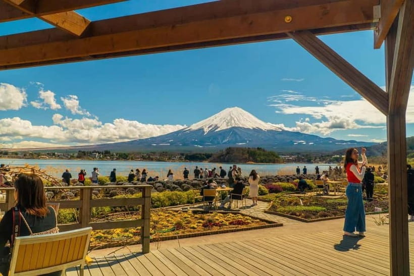 From Tokyo: Mount Fuji Private Tour with a Driver/Guide - Shrines and Old Neighborhoods: Kitaguchi Hongu Fuji Sengen and Saiko Iyashi-no-Sato Nenba