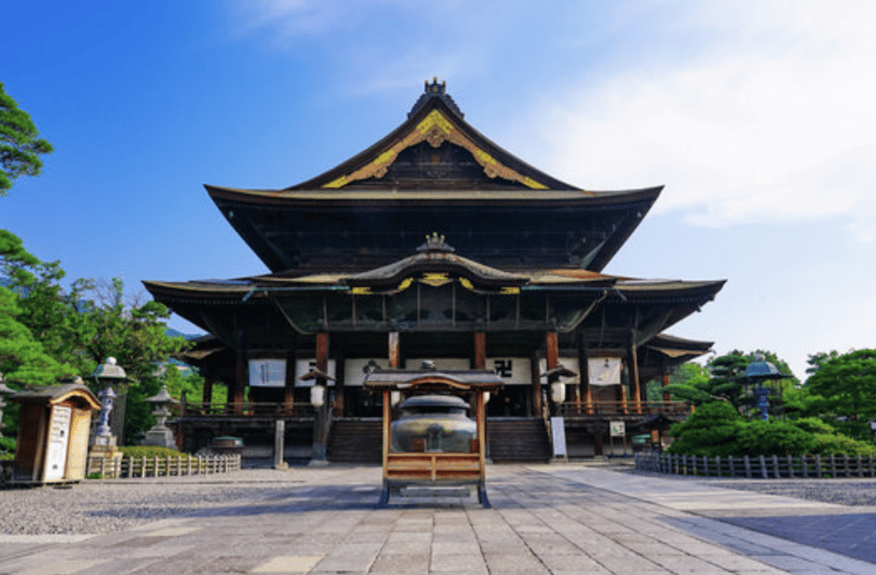 From Tokyo: Private Day Trip to Snow Monkey & Zenkoji - Key things to look forward to