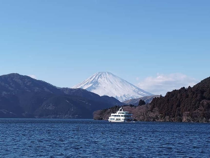 Hakone Adventure: Explore Nature’s Beauty and Tranquility - Owakudani: steam, sulfur air, and the famous cultural tie-ins