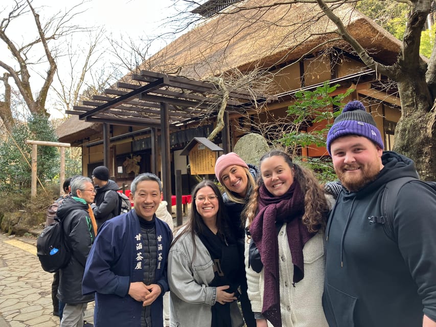 Hakone: Day Tour to View Mt Fuji & Wooden Culture Experience - Hakone Shrine by Lake Ashi: torii photos and real timing