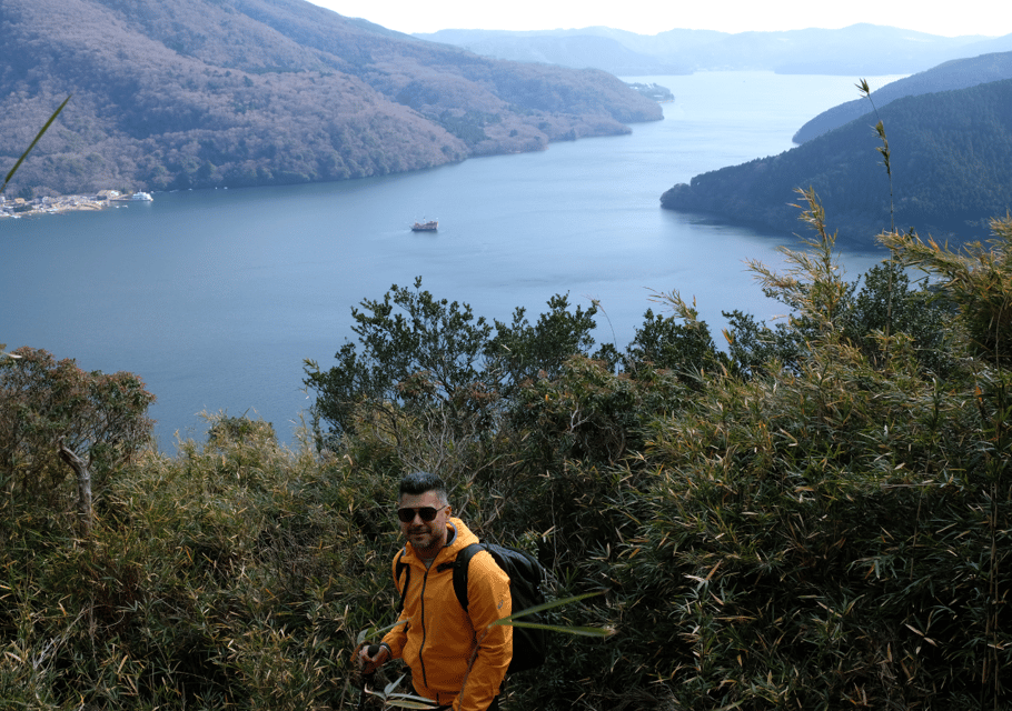 Hakone: Traverse the Hakone Caldera and Enjoy Onsen - The Ascent: 90 Minutes, 400 M, and a View That Changes Fast