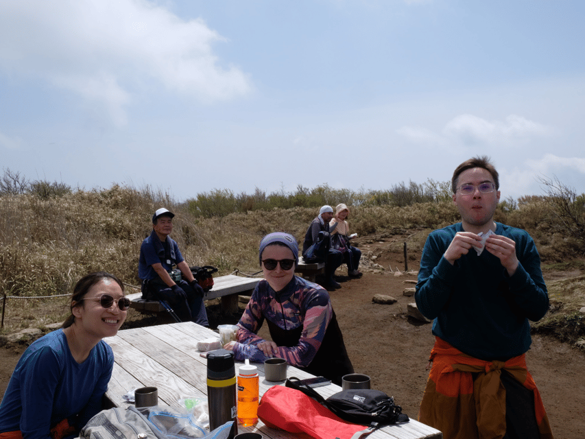 Hakone: Traverse the Hakone Caldera and Enjoy Onsen - Lunch at a Local Restaurant and the Energy Reset