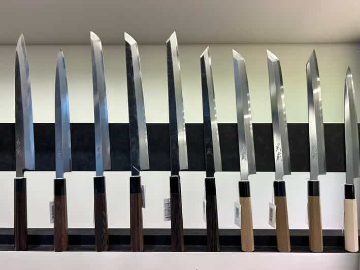 Hidden Tokyo: Explore Kitchen Street with a Local Guide - The knife lesson: samurai technique to modern honyaki