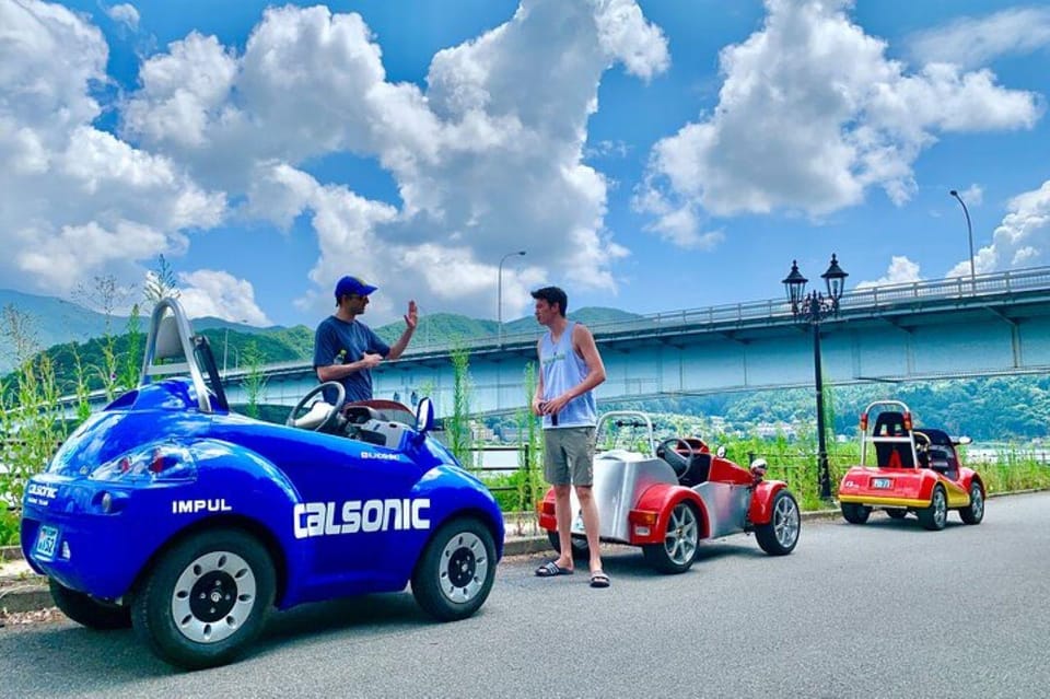 Lake Kawaguchiko: Electric Mini Car Guided Tour - What to wear and bring for comfort (especially in winter)
