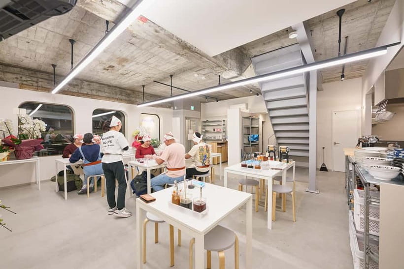 Lake Kawaguchiko: Ramen Cooking Class with Souvenir - Making fresh ramen noodles from scratch