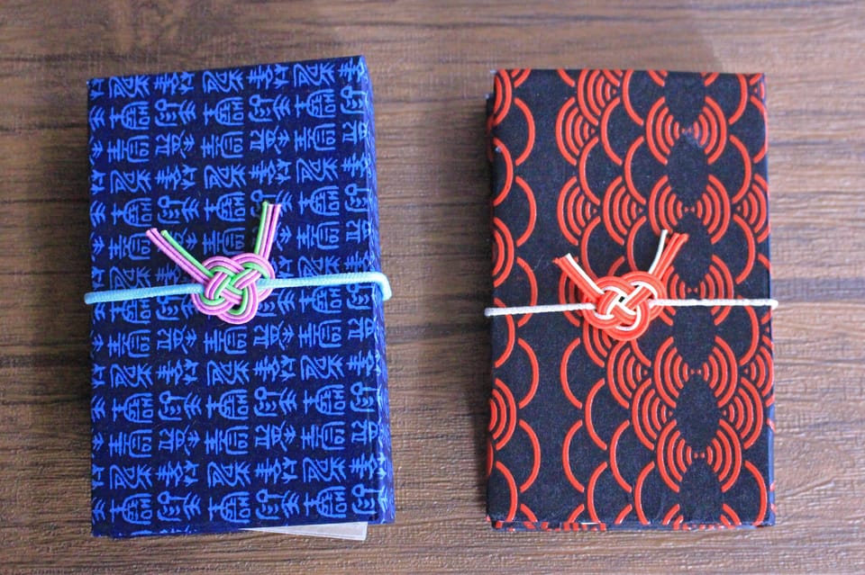 Mini Origami Lamp and Mizuhiki knot Belt Workshop in Ueno - Mizuhiki knot belt ornament: paper cord, knot meanings, and gift-ready symbolism