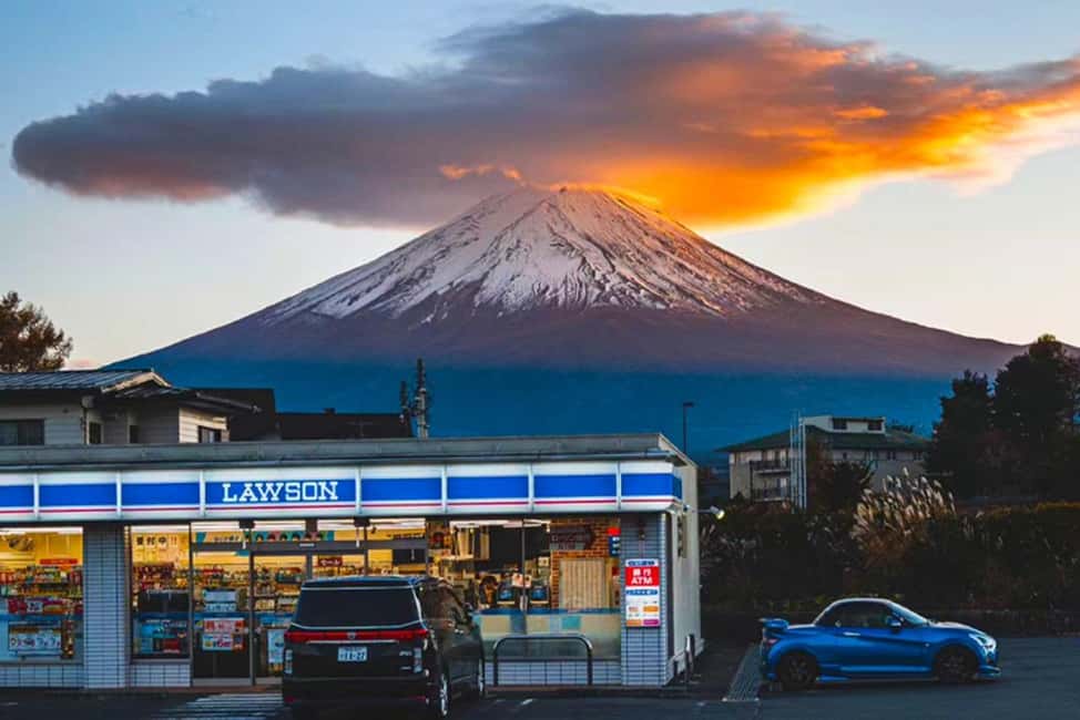 Mount Fuji 1-Day Trip: the Hottest Photography Tour - Arakurayama Sengen Park: Chureito Pagoda and the 397 steps