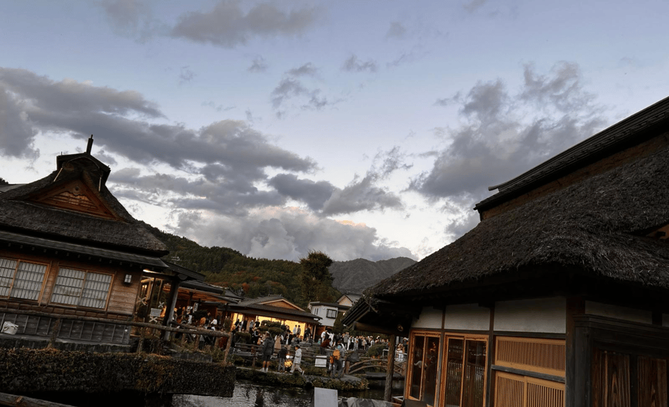 Mount Fuji Sightseeing tour with English speaking guide - Oshino Hakkai: short wandering time that needs your energy