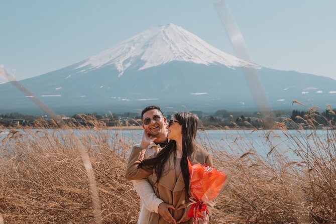 Mt. Fuji 2-Hour Photo Shoot with a Local Photographer-Kawaguchiko - Getting to the right spots: pickup, Prius, and a smooth start at Kawaguchiko