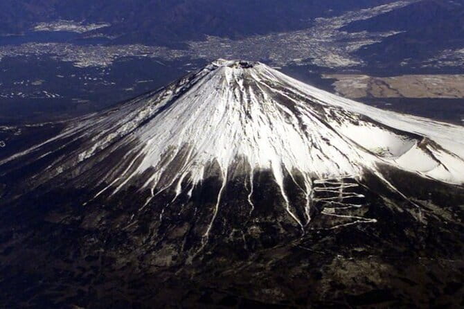Mt. Fuji and Hakone Private Tour with English Speaking Driver - Hotel pickup, the 10-hour day, and what you’re really buying