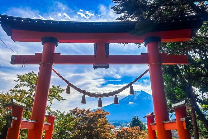 Mt Fuji Area: In-depth Guided Adventure in English or French - Why Fujikawaguchiko is a smart home base for Mt Fuji views