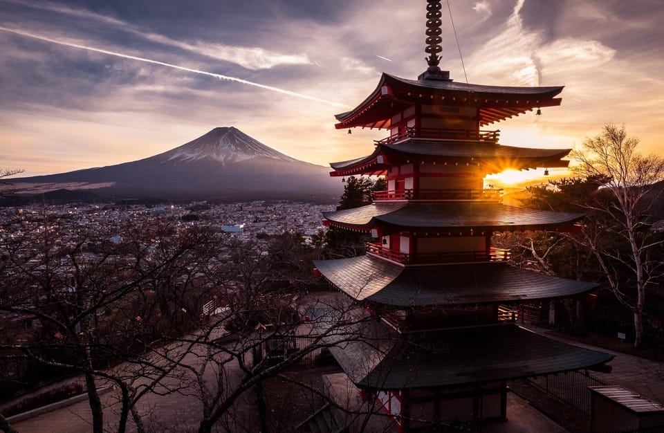 MT.Fuji: Mount Fuji Private day Tour With Guide - Arakura Fuji Sengen Shrine and Chureito Pagoda: Cherry-Blossom Icon, Anytime Vibes