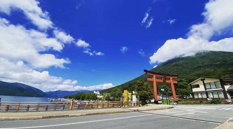 Mt. Fuji Private Tour With Hotel Pick Up From Tokyo - Kitaguchi-hongu Fuji Sengen Shrine: finishing with meaning