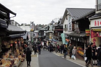 Naritasan Shinshoji Temple before Your Flight - Getting There Smoothly on a 10:00 am Start