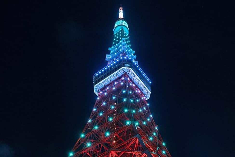 Night E-Scooter Ride to Tokyo Tower - No License Needed - The first glide: a viewpoint pass and your first scooter loop
