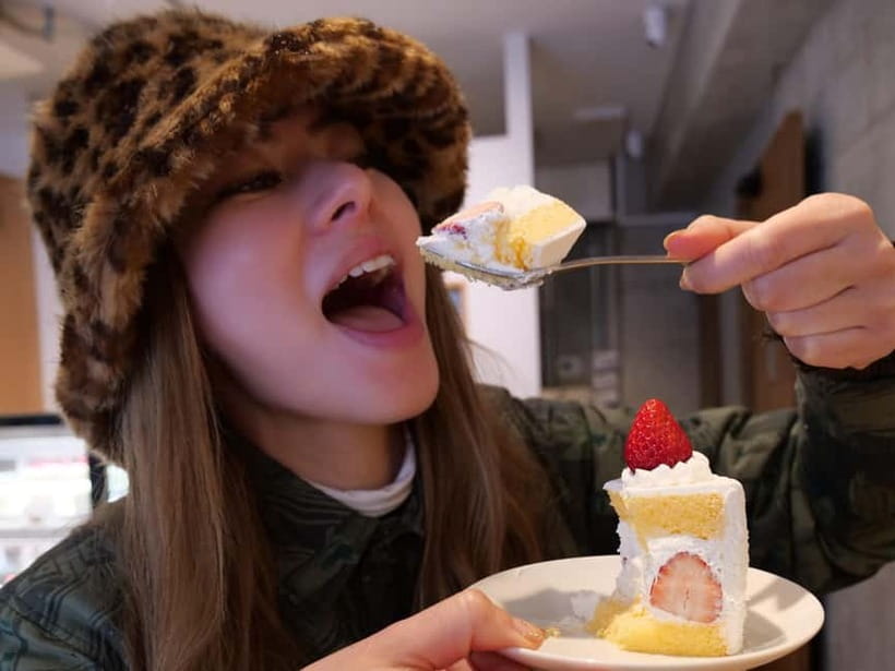 NO DIET CLUB - Unique local food tour in Tokyo ! - Sweet Bites and Seasonal Swaps (Including Pescatarians)