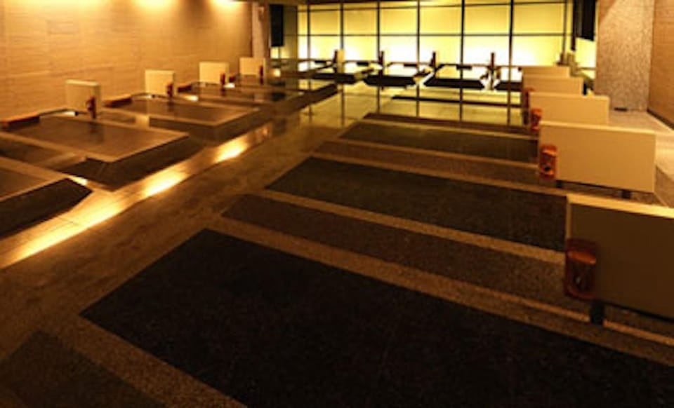 Onsen Spa in Tokyo and Asakusa Bar Hopping with Local Guide - Asakusa Walking With a Local Guide: Culture You Can Actually Use