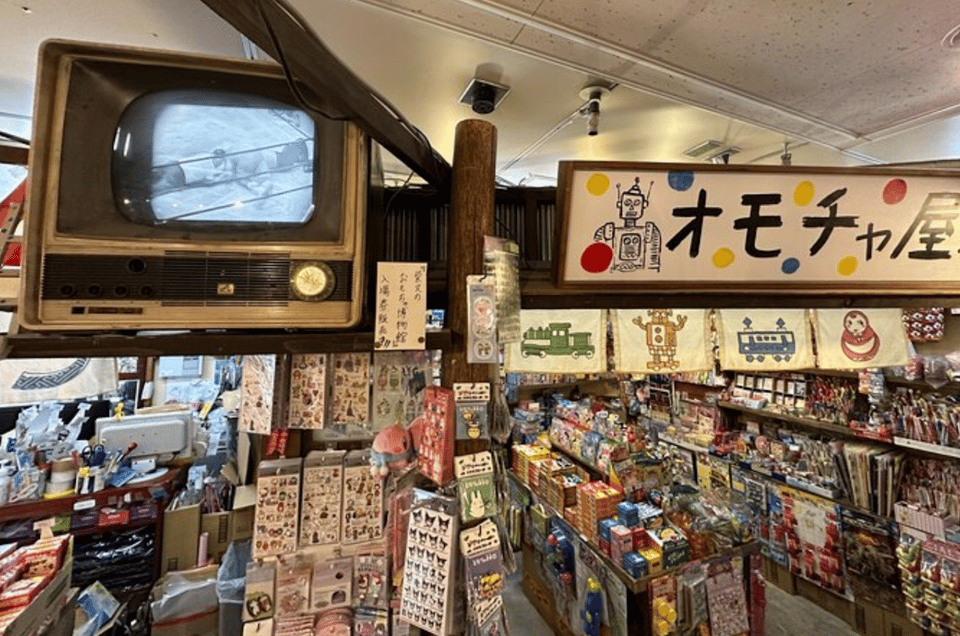 Private Akihabara Anime Game Maid Cafe Tour w/ free pickup - Private Pickup in a White Lexus: The Comfort Advantage in Tokyo