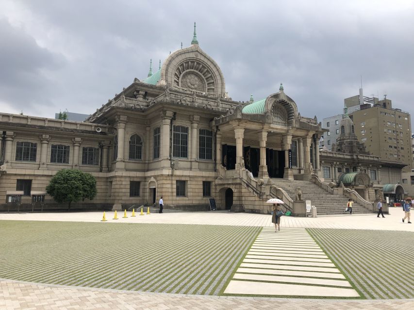Private Ginza Architecture Tour - From Metabolism Ideas to Today’s Landmarks: Hayek, Hermes, Tokyu, Mikimoto