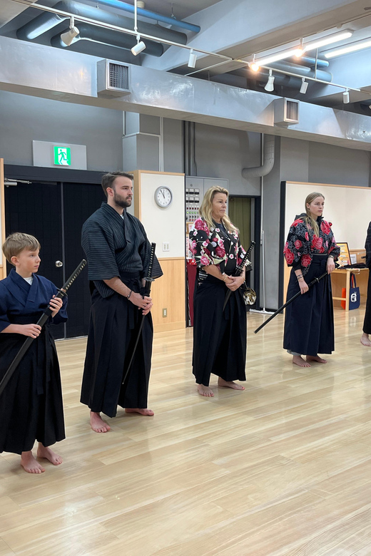 SAMURAI EXPERIENCE in Tokyo（Harajuku）【SAMURAI've】 - Language, Group Size, and How Comfortable It Feels
