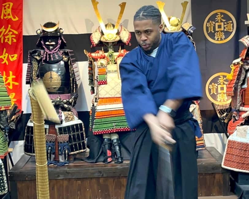 Samurai sword cutting experience - Dress the Part: iaido costume change, greetings, and mental unity