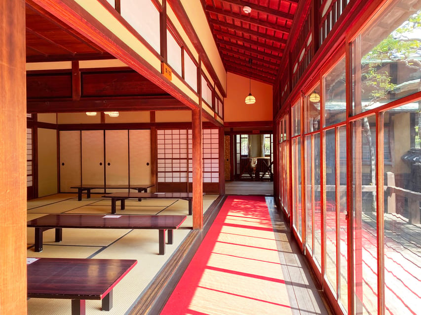 Shibamata: Step Back into Old Japan! - Shibamata Taishakuten: where the woodwork earns your attention