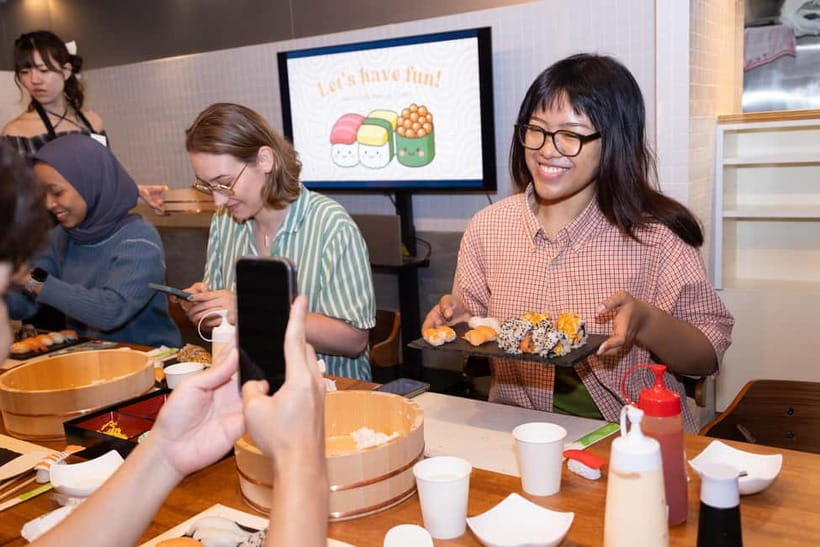 Shibuya Tokyo: Sushi Making Class (Vegan/Vegetarian/Halal) - Rolling Vegan Sushi: California Rolls With Fresh Ingredients