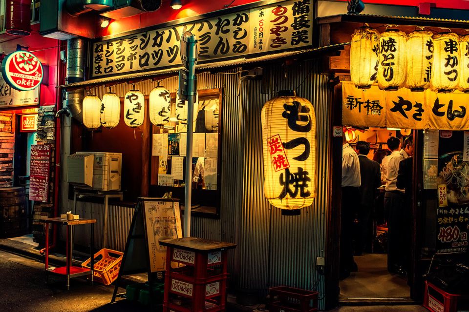 Tokyo: 3-Hour Food Tour of Shinbashi at Night - Small-group format: what max 10 actually buys you