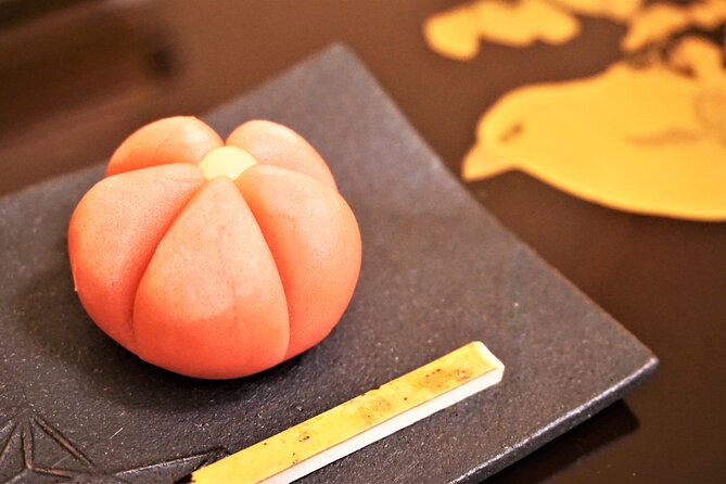 Tokyo 6hr Private Guided Tour & Japanese Sweets Making Experience - Asakusa and Jidaiya: Old Tokyo Vibes With a More Authentic Angle