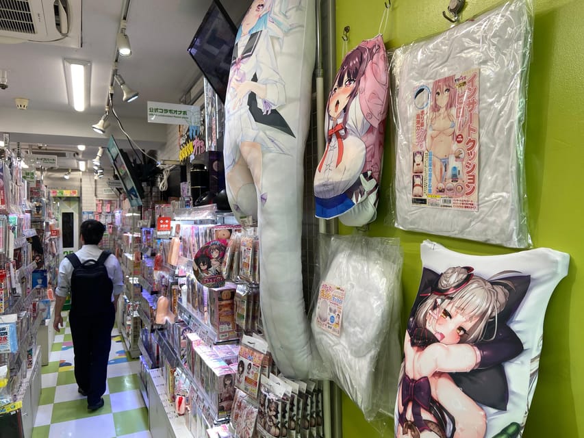 Tokyo: Akihabara Private Hentai Tour - Timing, comfort, and what to plan for a 3-hour walk
