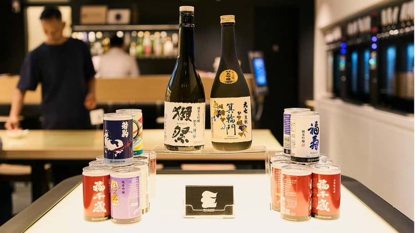 Tokyo: Asakusa Guided Food Tour with 12 Dishes & 3 Drinks - The izakaya meal: 12 dishes that help you read the menu
