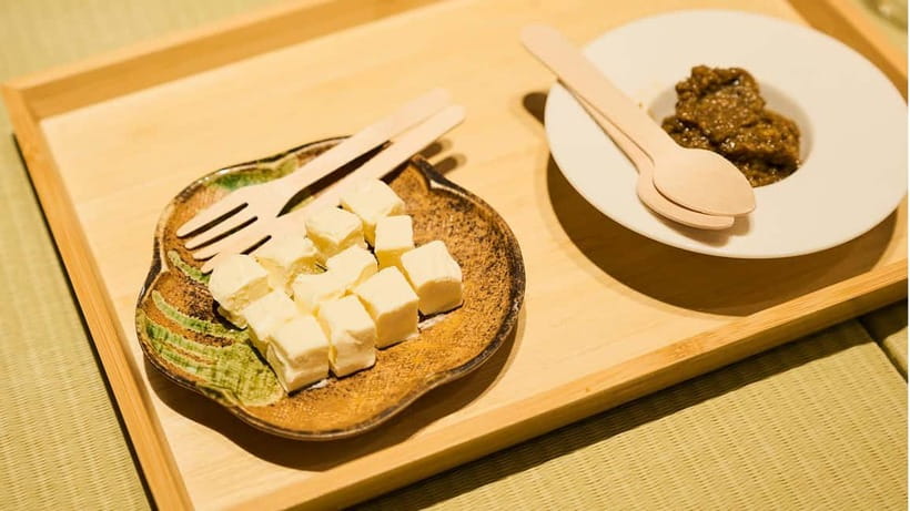 Tokyo: Asakusa Guided Food Tour with 12 Dishes & 3 Drinks - The 3-hour structure that keeps you full but not stuck