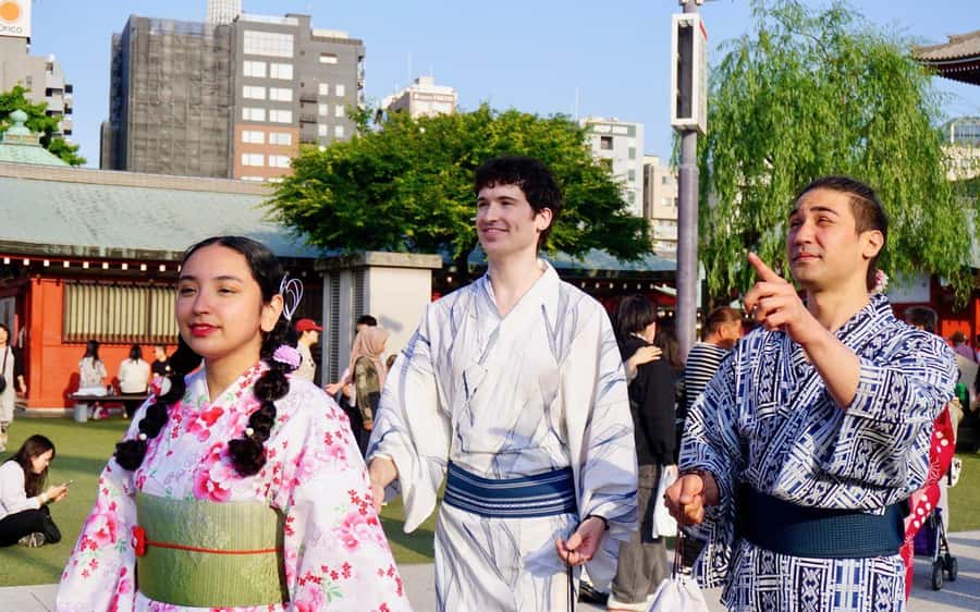 Tokyo: Asakusa Kimono Rental Experience - Sensoji Temple in Traditional Dress: How to Enjoy the Main Event