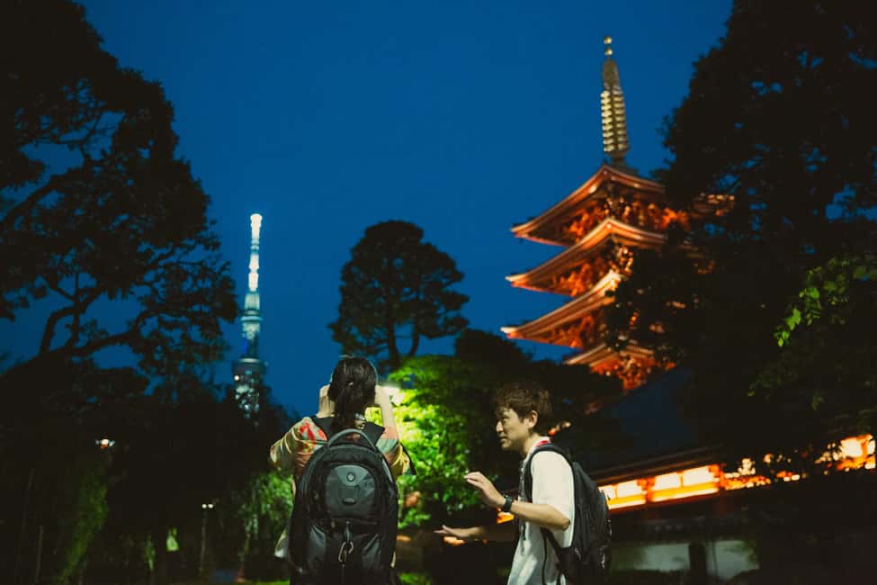 Tokyo: Asakusa Photogenic Night Walk with 1 drink - Hanayashiki Amusement Park Stop: A Different Side of Asakusa