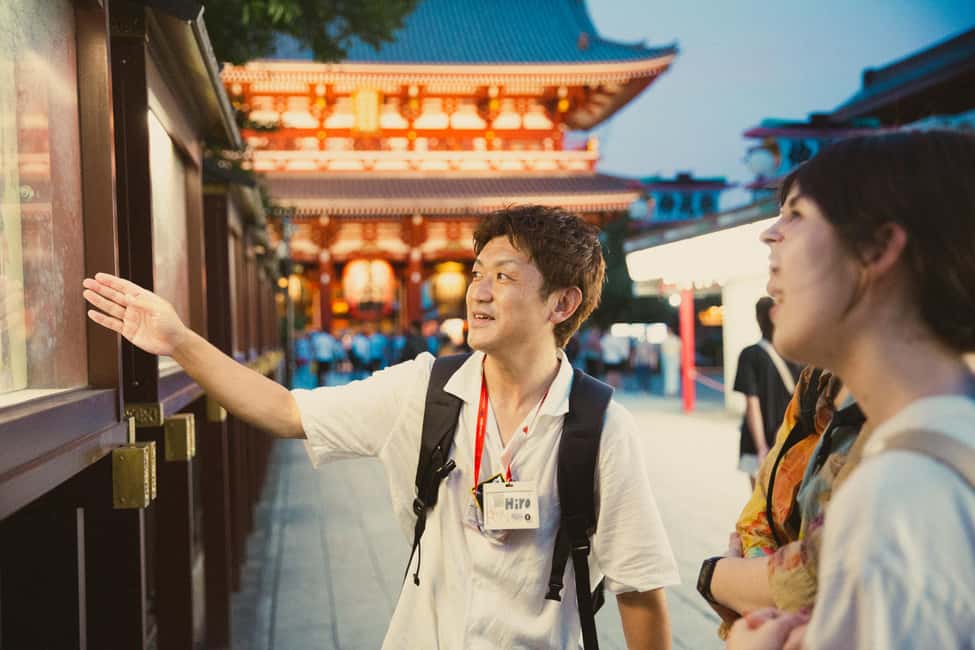 Tokyo: Asakusa Photogenic Night Walk with 1 drink - Price and What You’re Really Paying For