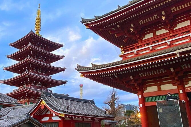 Tokyo: Asakusa Temple & Shrine Walking Tour with Local Guide - Tourist Information Center viewpoint: the quick way to understand Senso-ji