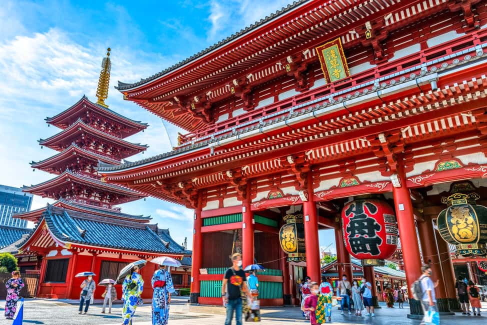 Tokyo: Asakusa & Tokyo’s Oldest Temple Senso-ji Walking Tour - Kaminarimon Gate to Nakamise Street: snacks, souvenirs, and street rhythm
