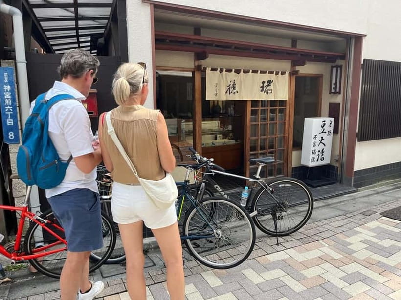 Tokyo Bike Tour: Shibuya, Harajuku & Hidden Gems - The route, stop by stop: from Yoyogi to Shibuya Crossing