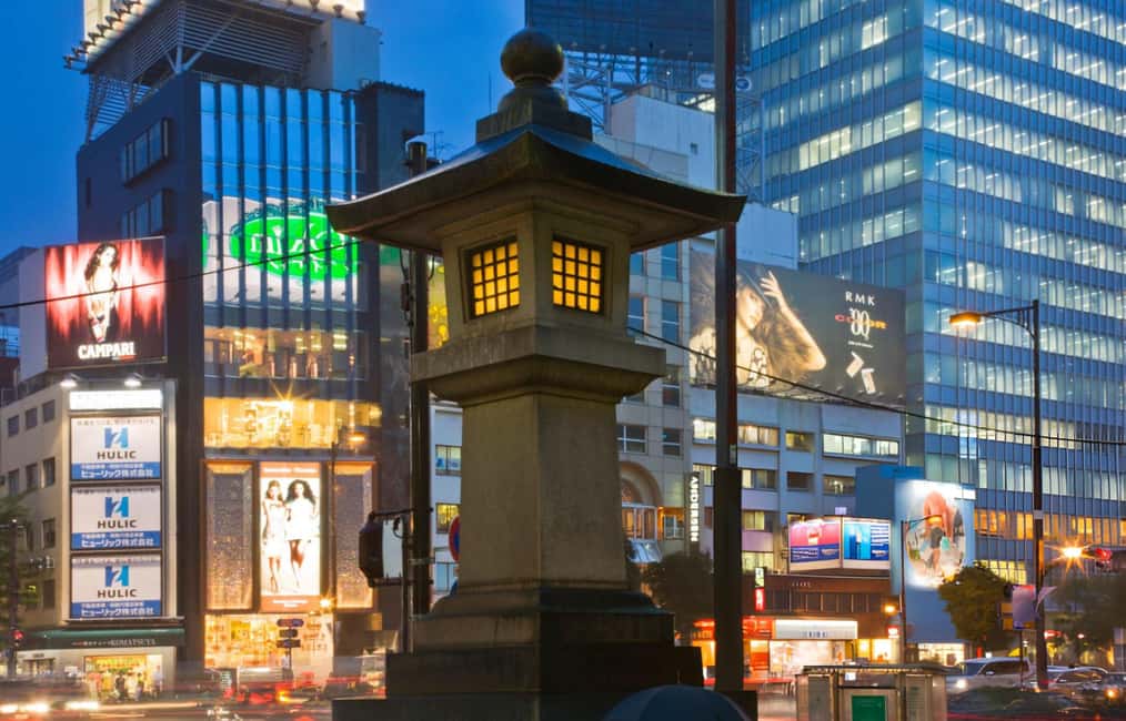 Tokyo: Customizable Day Trip Within Tokyo & English-Driver - Ginza Six rooftop garden: a calmer pause inside a premium district
