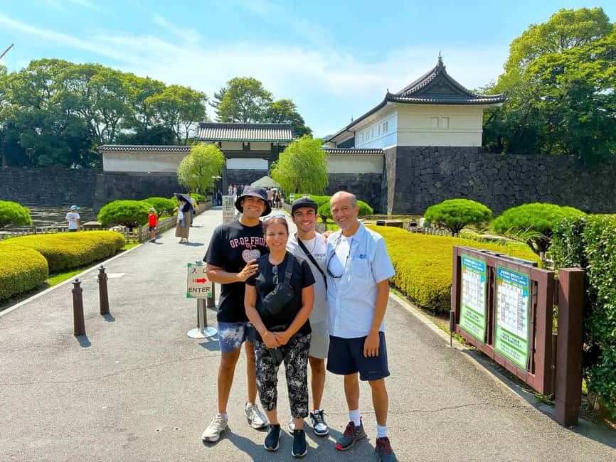 Tokyo: Edo Castle Ruins & Imperial Palace East Garden Tour - Why This Edo Castle and Imperial Palace East Gardens Tour Works in 2 Hours