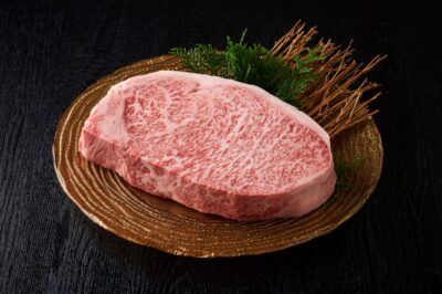 Tokyo: Exquisite Wagyu Beef Experience at Yakiniku Nikunone - What “A5 Wagyu” looks like on the plate